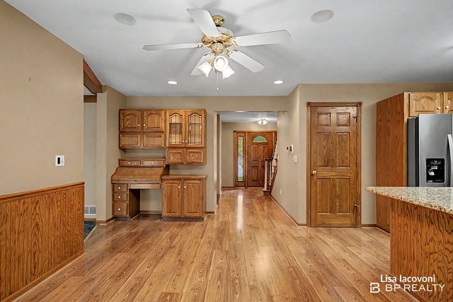 3813 Kinview Street Nw, City Of Walker, MI 49534