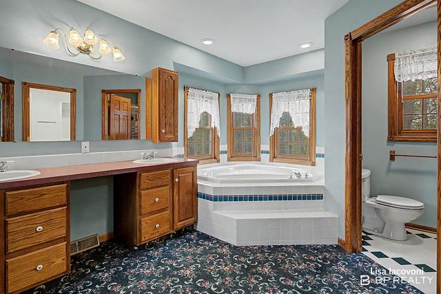 3813 Kinview Street Nw, City Of Walker, MI 49534