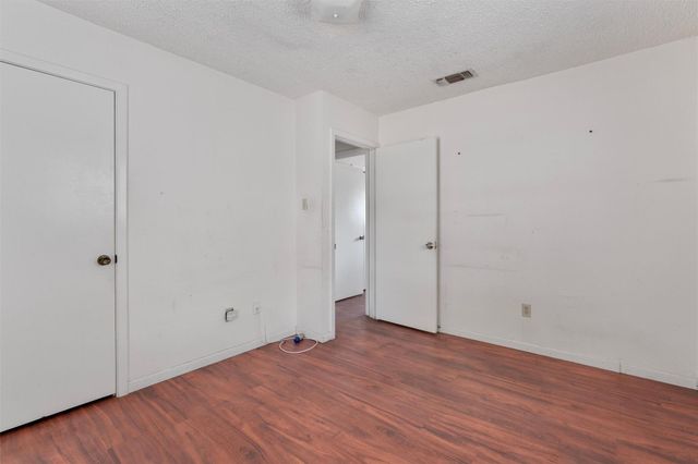 1113 Lawson LN, Austin, TX 78702