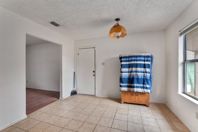 1113 Lawson LN, Austin, TX 78702