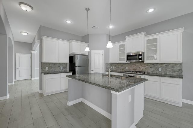 17585 Country Meadow, Magnolia, TX 77355