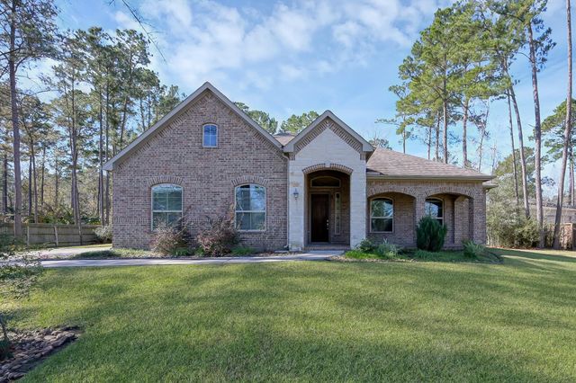 17585 Country Meadow, Magnolia, TX 77355
