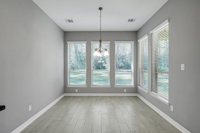 17585 Country Meadow, Magnolia, TX 77355