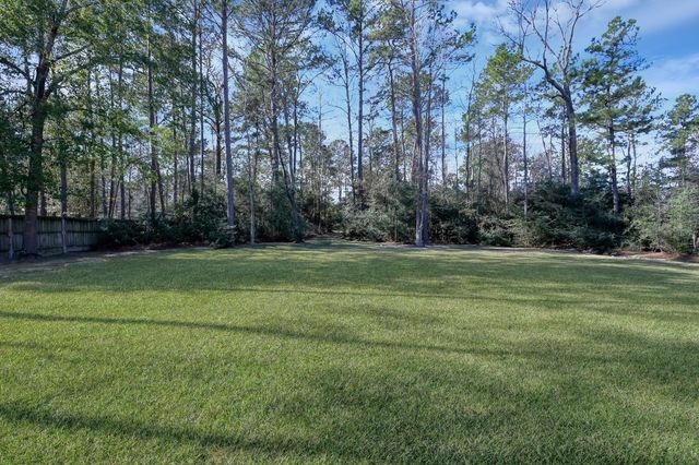 17585 Country Meadow, Magnolia, TX 77355