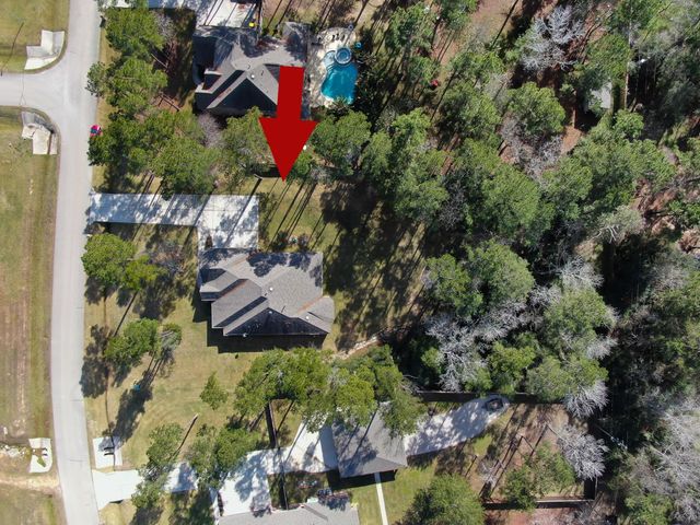 17585 Country Meadow, Magnolia, TX 77355