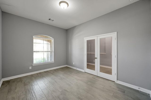 17585 Country Meadow, Magnolia, TX 77355