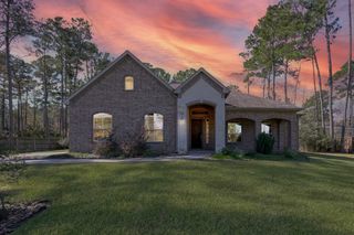 17585 Country Meadow, Magnolia, TX 77355