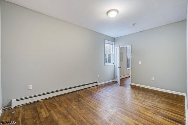 409 Ogden Pl, Perth Amboy City, NJ 08861