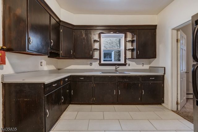 409 Ogden Pl, Perth Amboy City, NJ 08861