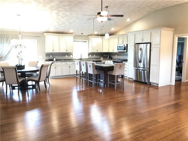 36 Abatecola Way, Johnston, RI 02919