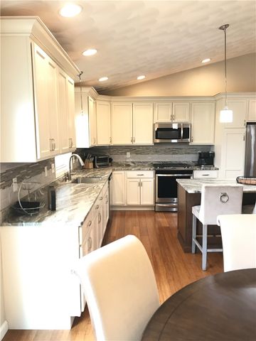 36 Abatecola Way, Johnston, RI 02919