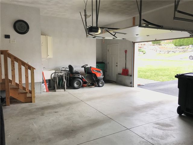 36 Abatecola Way, Johnston, RI 02919