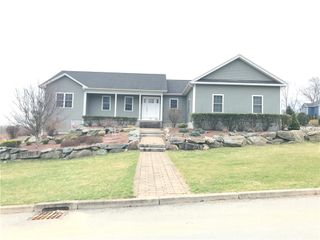 36 Abatecola Way, Johnston, RI 02919