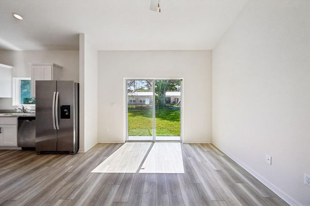 5200 Hickory Drive, Fort Pierce, FL 34982