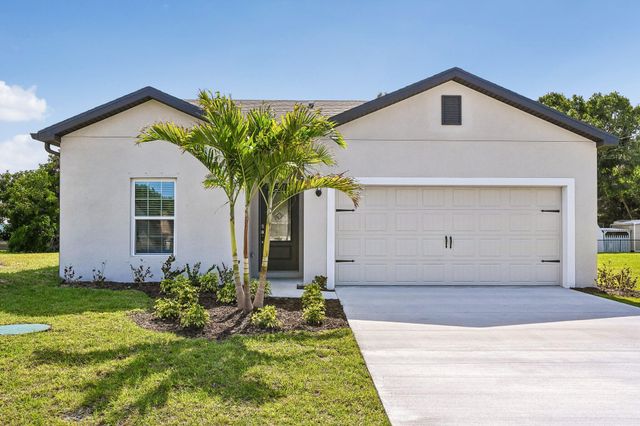 5200 Hickory Drive, Fort Pierce, FL 34982
