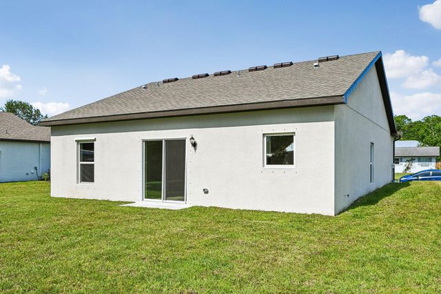 5200 Hickory Drive, Fort Pierce, FL 34982