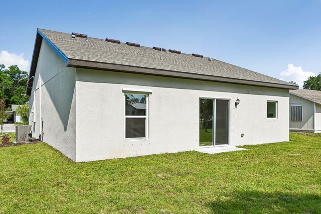 5200 Hickory Drive, Fort Pierce, FL 34982