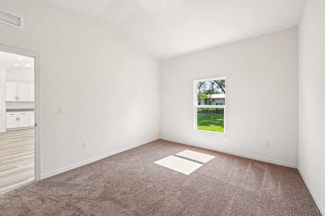 5200 Hickory Drive, Fort Pierce, FL 34982