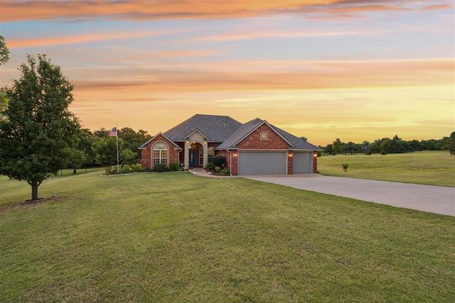 2267 Sandpiper Drive, Blanchard, OK 73010