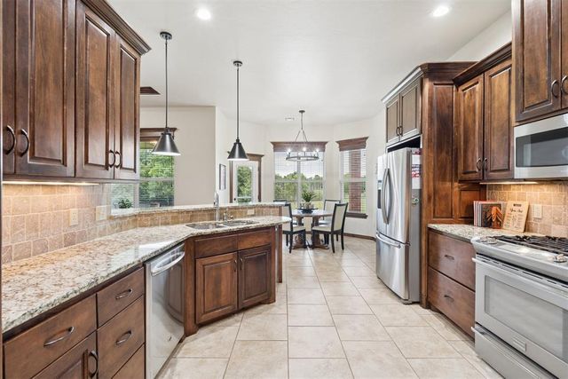 2267 Sandpiper Drive, Blanchard, OK 73010