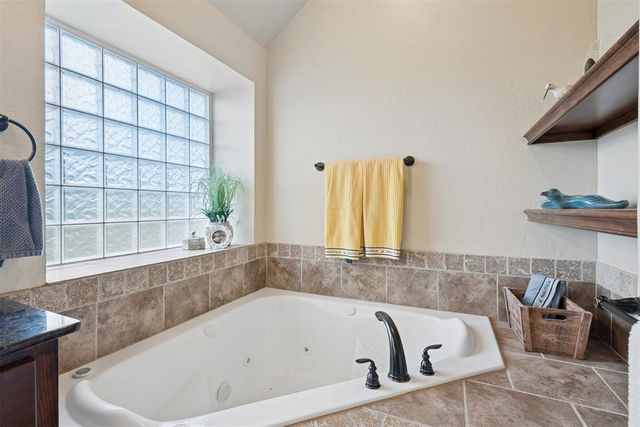 2267 Sandpiper Drive, Blanchard, OK 73010