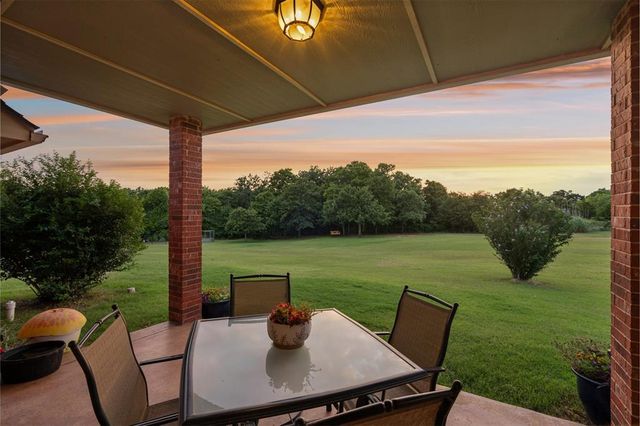 2267 Sandpiper Drive, Blanchard, OK 73010