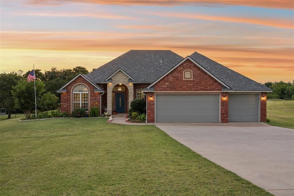 2267 Sandpiper Drive, Blanchard, OK 73010