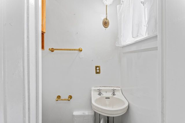 1018 Lafayette Street, Flint, MI 48503