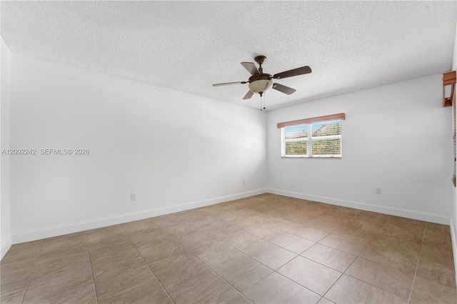 700 SW 137th Avenue 215H, Pembroke Pines, FL 33027