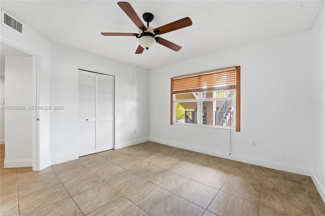 700 SW 137th Avenue 215H, Pembroke Pines, FL 33027