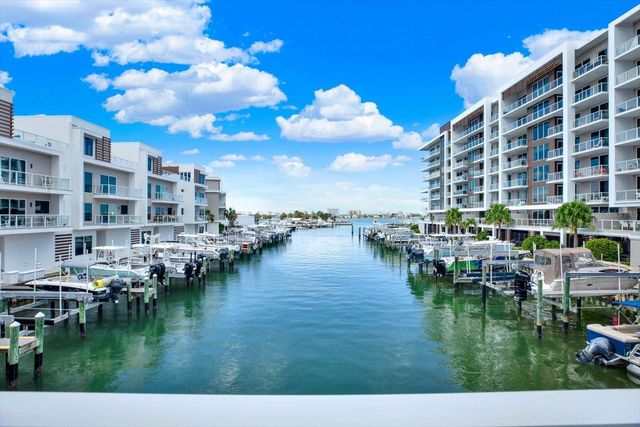 900 N OSCEOLA AVENUE 401, Clearwater, FL 33755