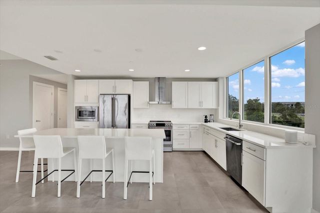 900 N OSCEOLA AVENUE 401, Clearwater, FL 33755