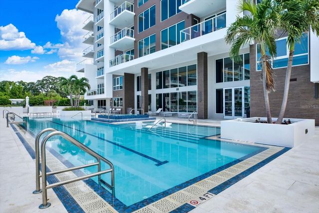 900 N OSCEOLA AVENUE 401, Clearwater, FL 33755