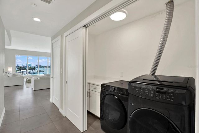 900 N OSCEOLA AVENUE 401, Clearwater, FL 33755