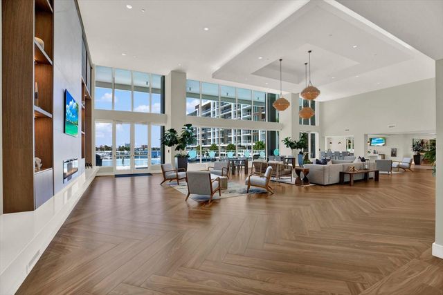 900 N OSCEOLA AVENUE 401, Clearwater, FL 33755