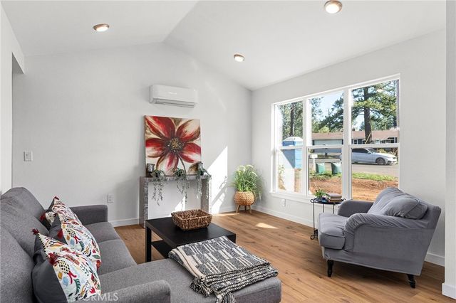 6811 Rexdale, Paradise, CA 95969