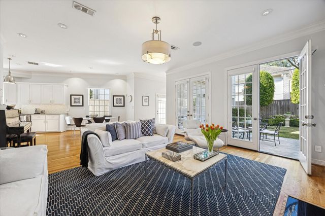 2926 Quenby Avenue, West University Place, TX 77005