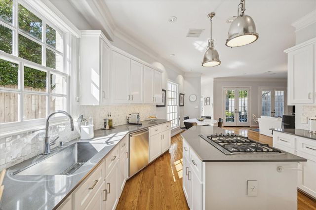 2926 Quenby Avenue, West University Place, TX 77005