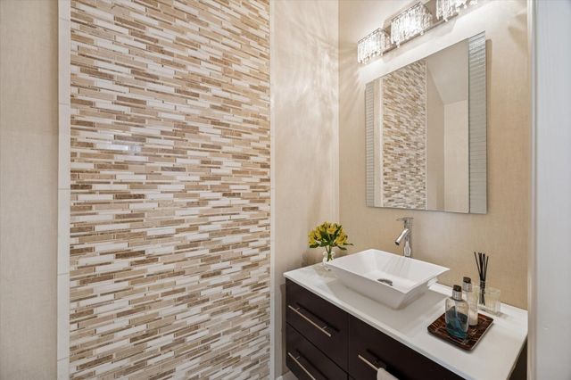 2926 Quenby Avenue, West University Place, TX 77005