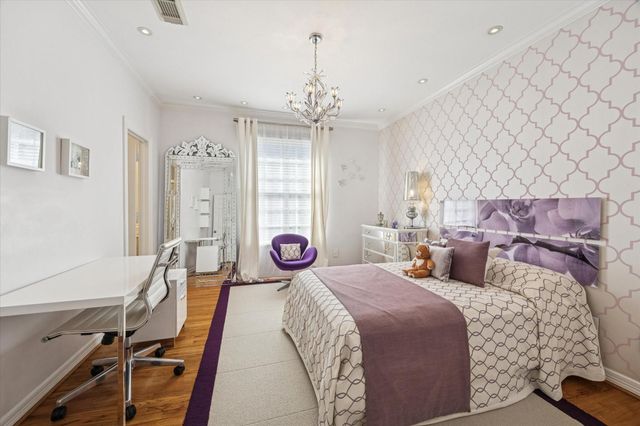 2926 Quenby Avenue, West University Place, TX 77005