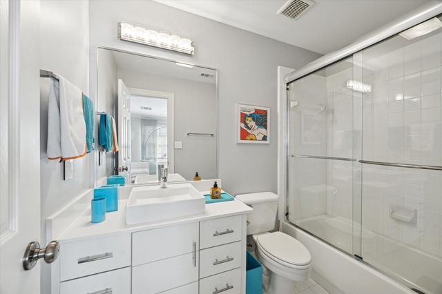 2926 Quenby Avenue, West University Place, TX 77005