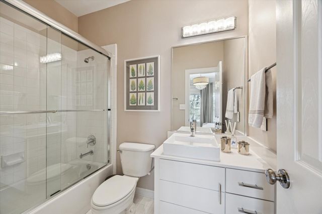 2926 Quenby Avenue, West University Place, TX 77005