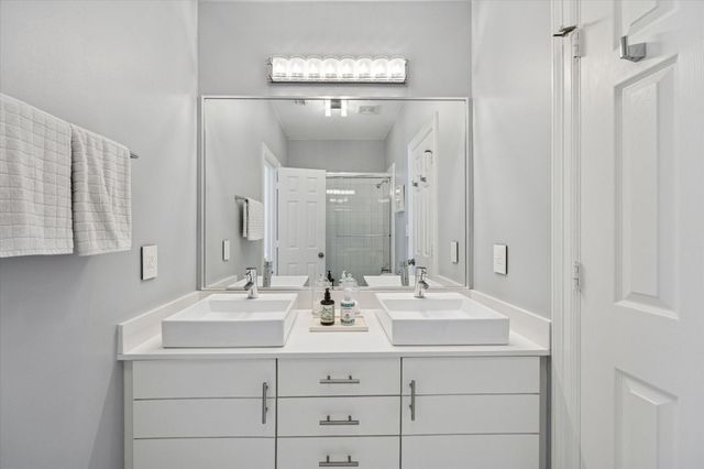 2926 Quenby Avenue, West University Place, TX 77005