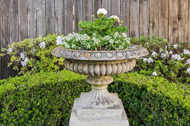 2926 Quenby Avenue, West University Place, TX 77005