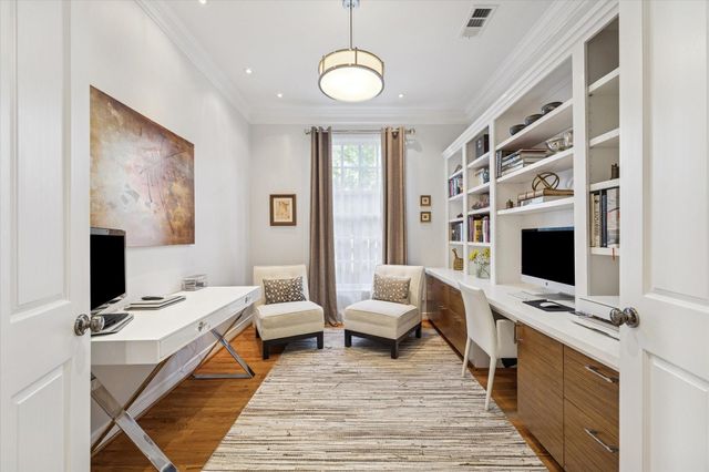 2926 Quenby Avenue, West University Place, TX 77005