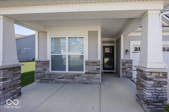 4267 Red Barn Drive, Whitestown, IN 46075