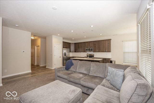 4267 Red Barn Drive, Whitestown, IN 46075