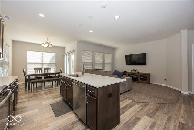 4267 Red Barn Drive, Whitestown, IN 46075