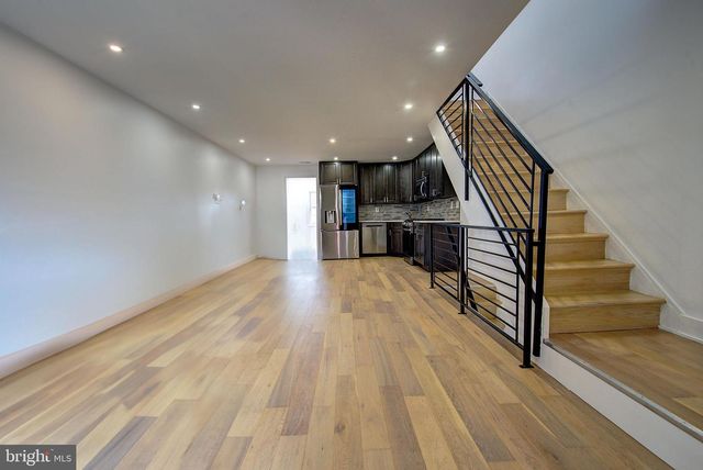 5736 REEDLAND ST, Philadelphia, PA 19143