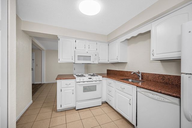1461 Pawtucket Boulevard A2, Lowell, MA 01854